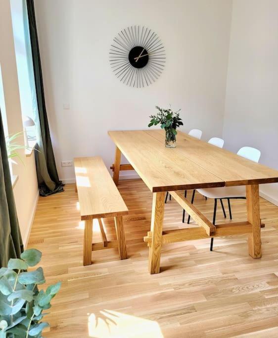Stylisches Zentrales City-Apartment Mit 2 Balkonen Leipzig Dış mekan fotoğraf