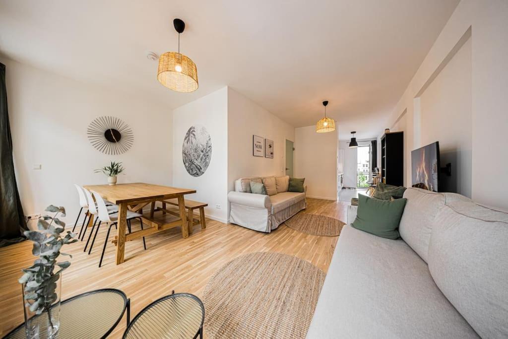 Stylisches Zentrales City-Apartment Mit 2 Balkonen Leipzig Dış mekan fotoğraf